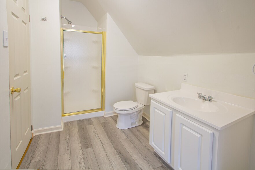 Building Photo - 315 South Ave