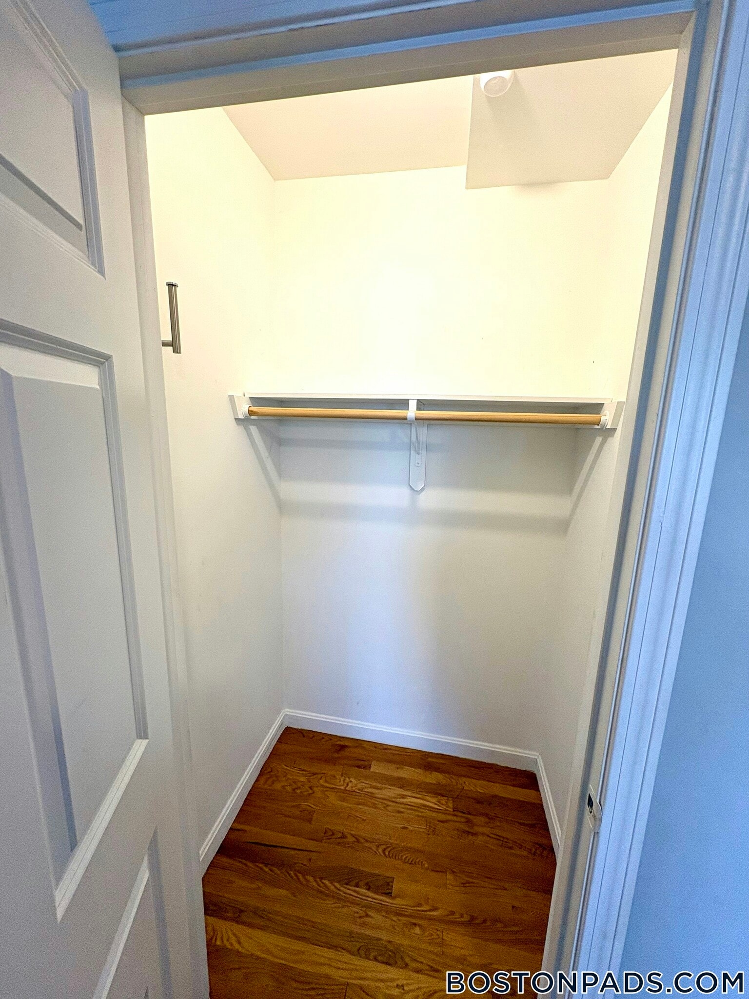 Building Photo - 4 Kingsley Terrace