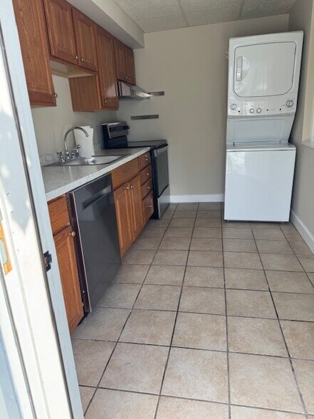 Building Photo - 4 W Garrison St