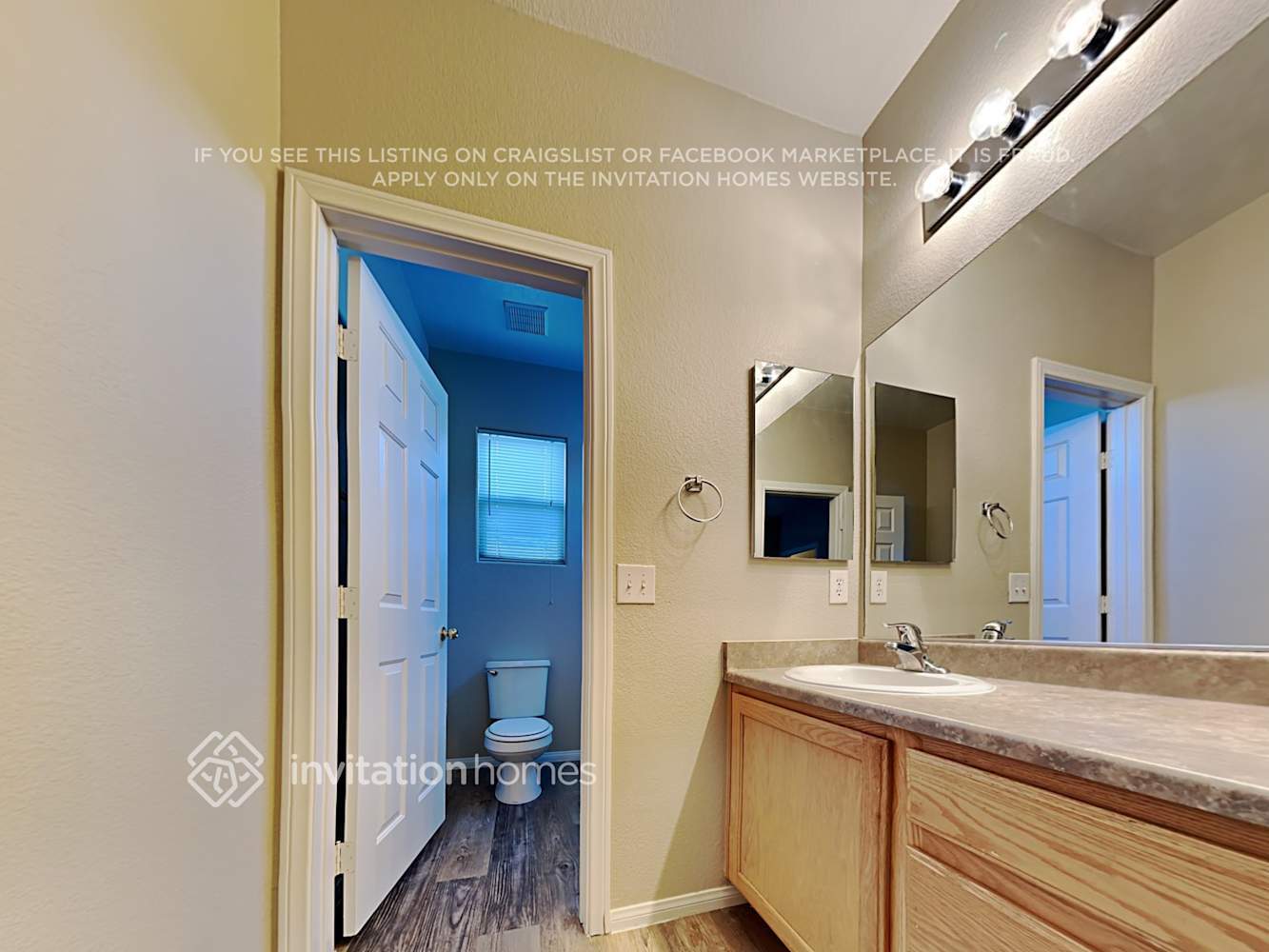 Building Photo - 1316 Sun Village Ave