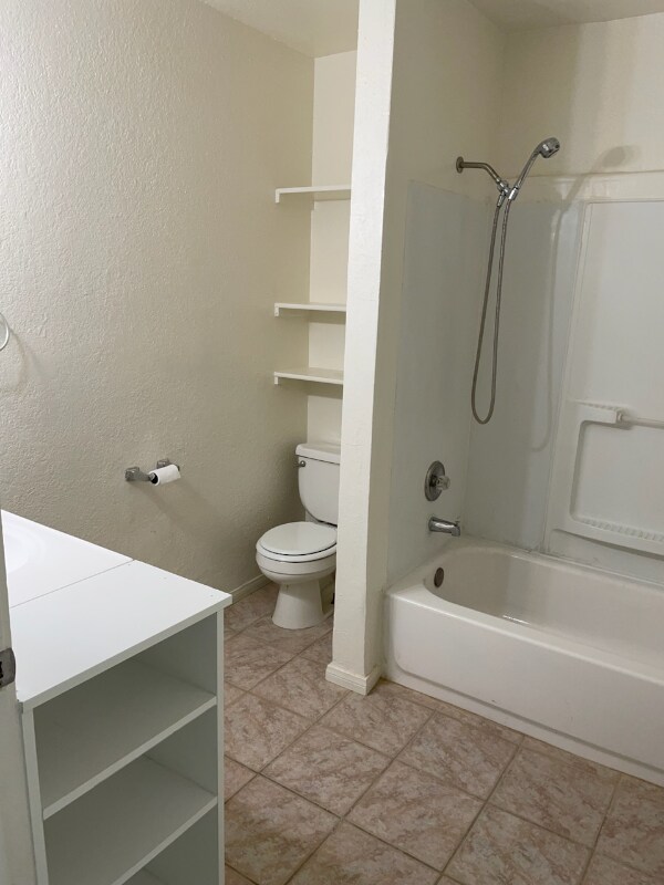 Building Photo - 32350 Rancho Vista Dr