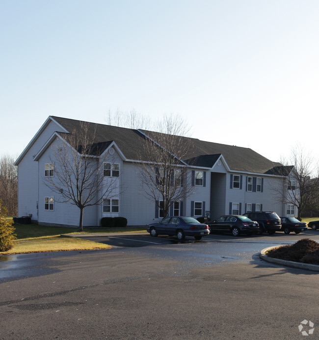 Building Photo - Rosewood Garden Apartments