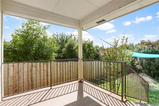 Building Photo - 15204 Drusilla's Dr