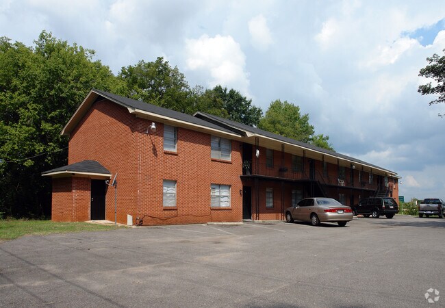 Primary Photo - Green Springs Court
