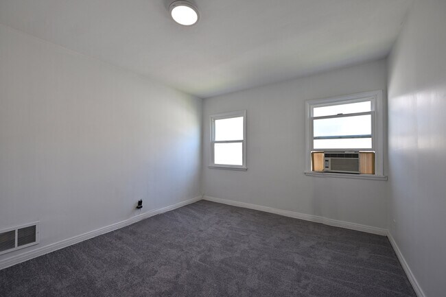 Building Photo - 11063 Ohio Ave