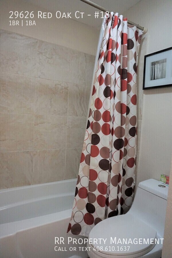 Building Photo - 29626 Red Oak Ct