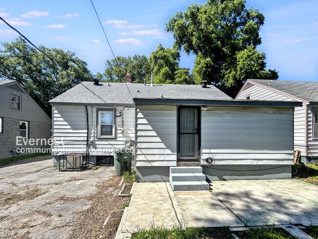 Building Photo - 2767 Filmore Ave