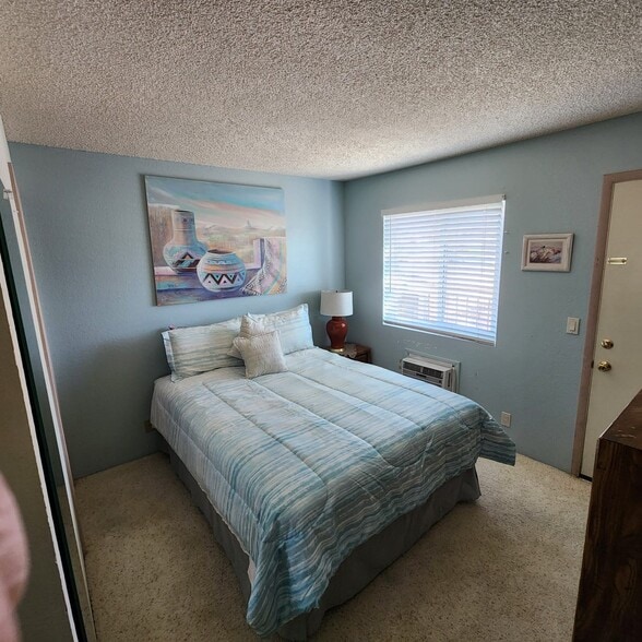 Building Photo - 276 Lake Havasu Ave