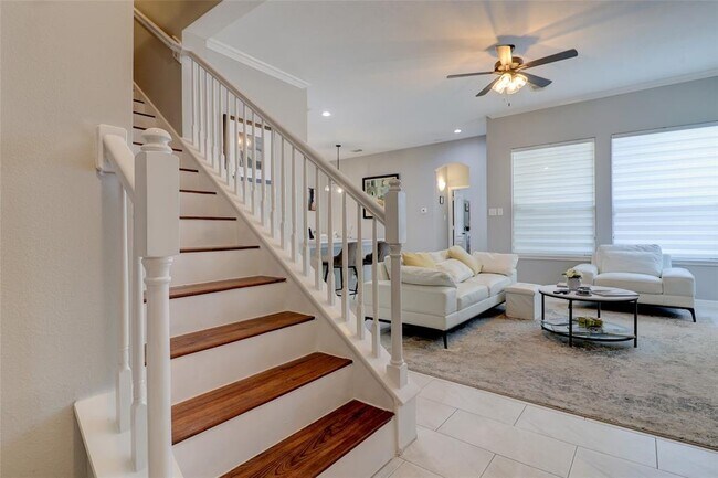 Building Photo - 5339 Canyon Hollow Dr