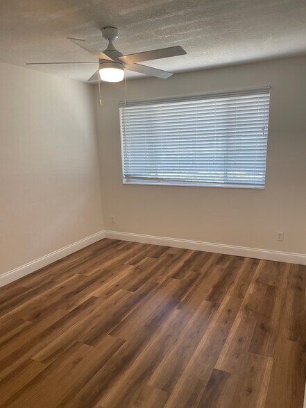 Building Photo - 1250 S Denning Dr