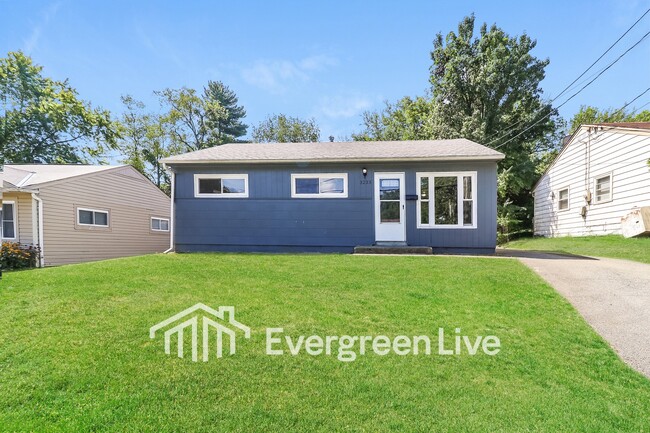 Building Photo - 3233 Lapland Dr