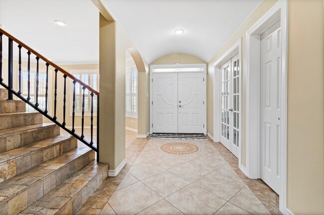 Building Photo - 413 Auburn St