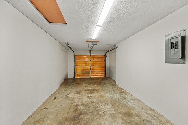 Building Photo - 125 N Rhodes St