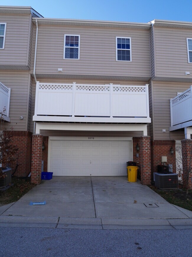 Building Photo - Spacious 4-Bedroom Townhome with Garage in Prime Columbia/Elkridge Location- PENDING APPLICANT