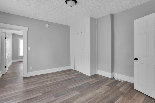 Building Photo - 124-126 E MORRILL AVE