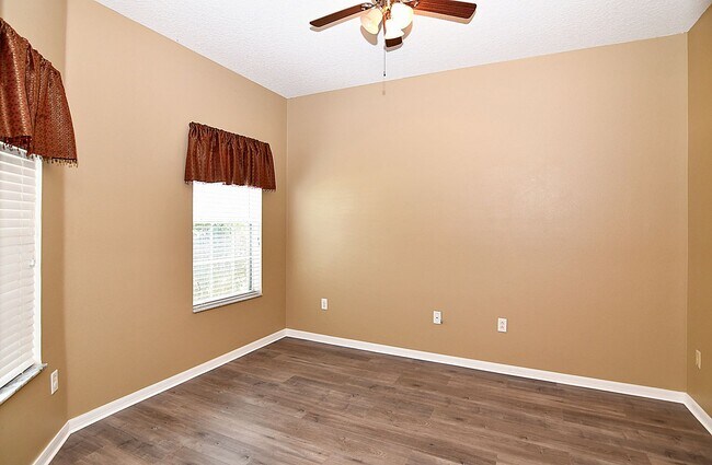 Building Photo - Available July 5th