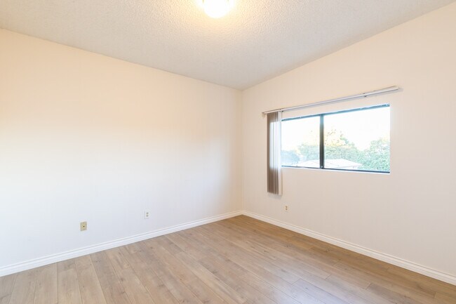 Building Photo - 2584 S Centinela Ave