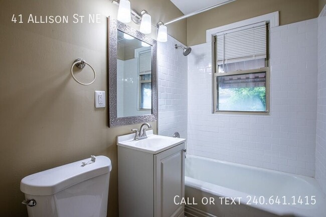 Building Photo - 41 Allison St NE