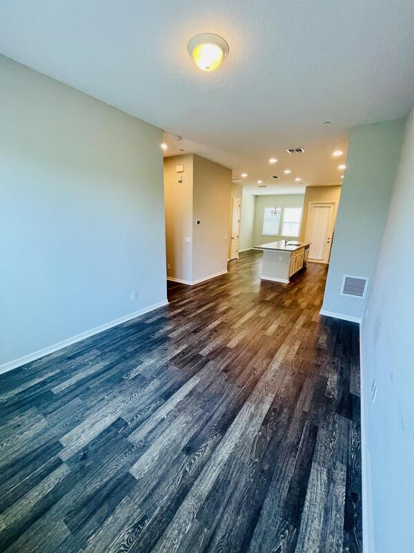 Building Photo - 472 Windmill Palm Cir