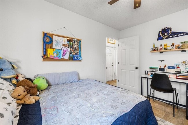 Building Photo - 245 Petrea Dr