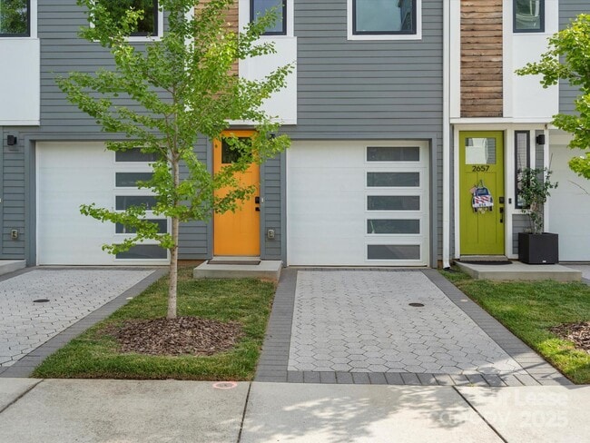 Building Photo - 2653 Shenandoah Ave