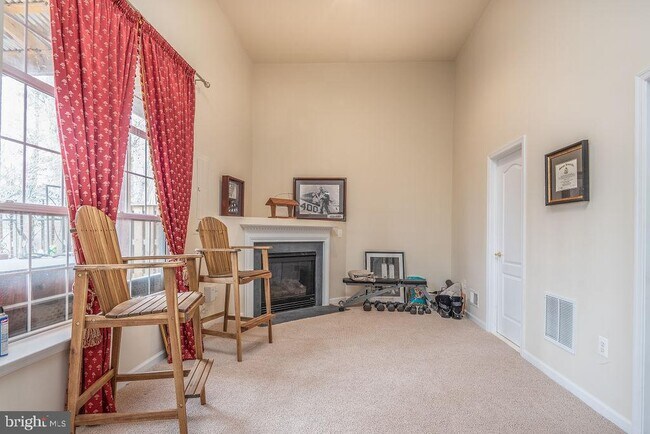 Primary Photo - 9776 Corbett Cir
