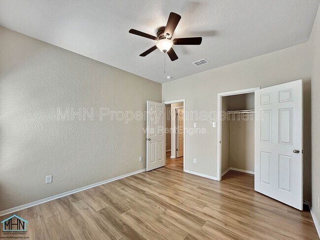 Building Photo - 7118 Marina Del Rey