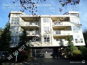 Building Photo - 424 102nd Ave SE