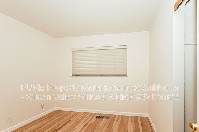 Building Photo - 418 Palo Verde Dr