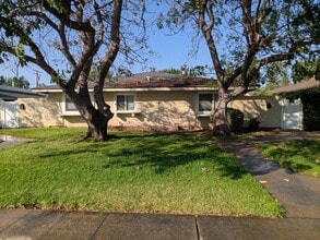 Building Photo - Beautiful Single-Story Home for Rent in La Verne