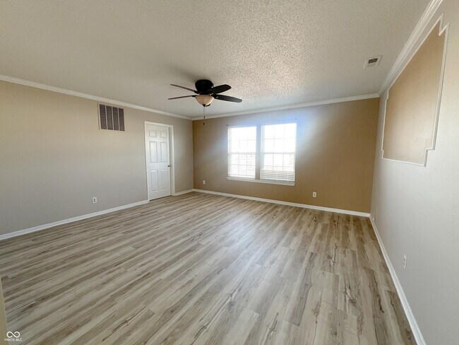 Building Photo - 14243 Holly Berry Cir