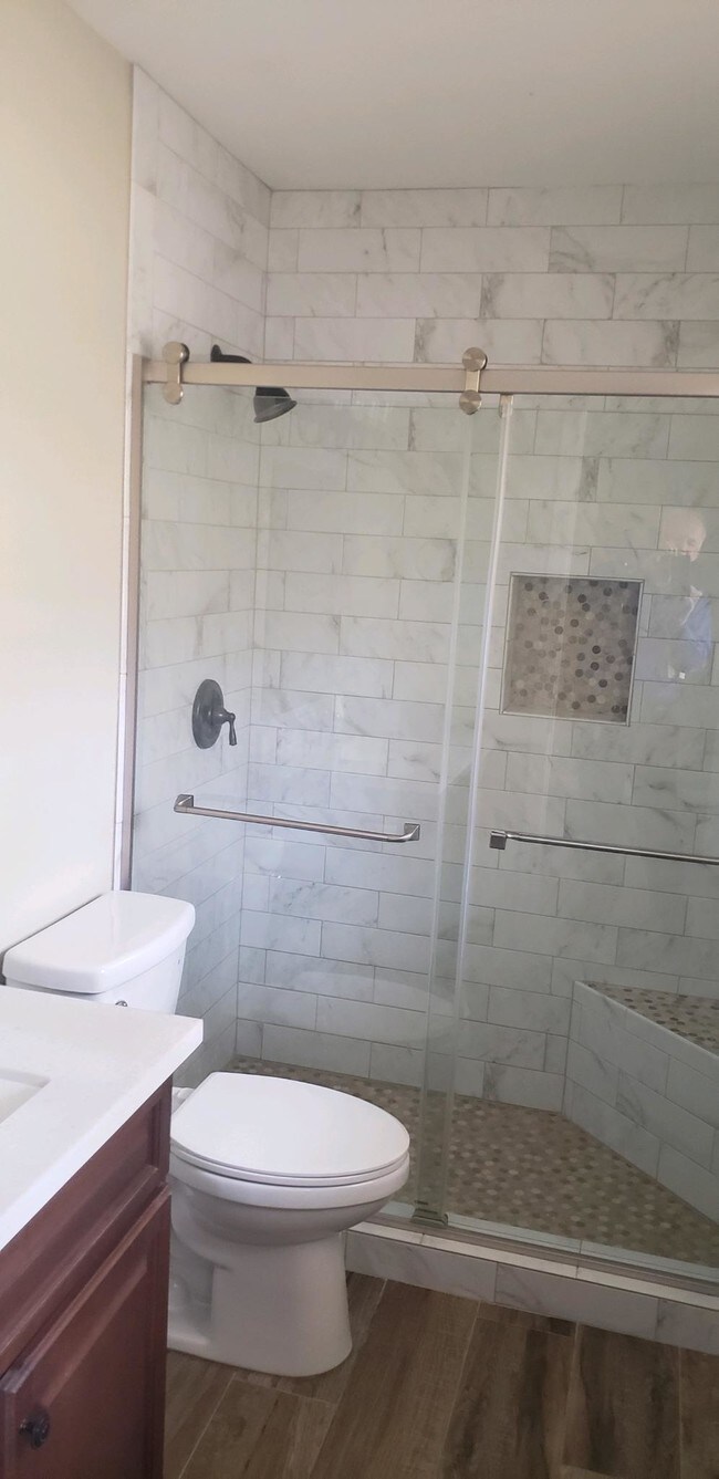 Building Photo - 3067 E Claire Dr