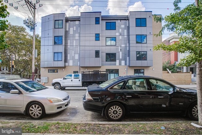 Building Photo - 540 S 52nd St
