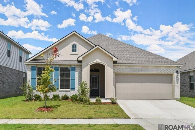 Building Photo - 13931 Malbec Ave