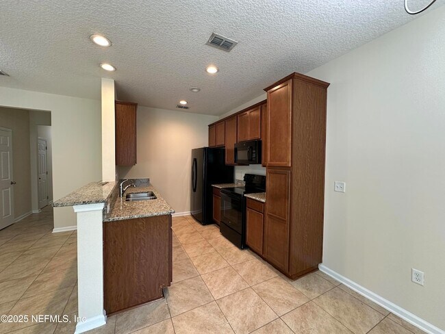 Primary Photo - 111 Moultrie Village Ln