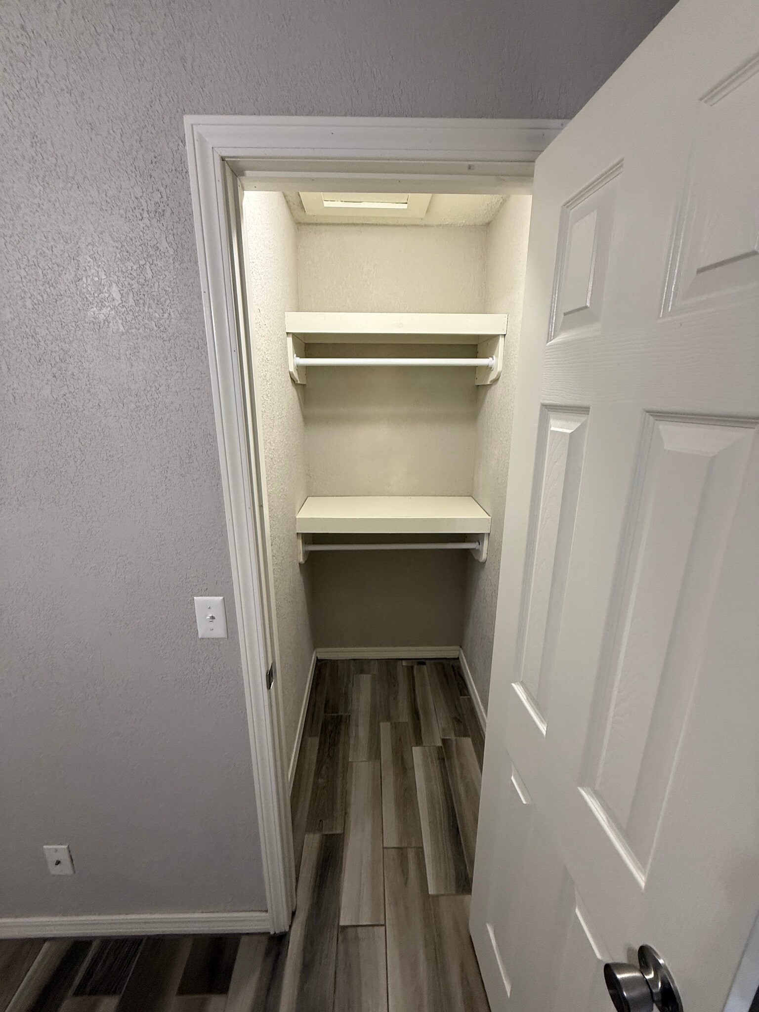 Building Photo - 819 Hardy Springs Cir