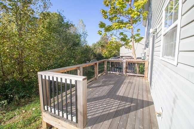 Building Photo - 4718 Dehaven Dr