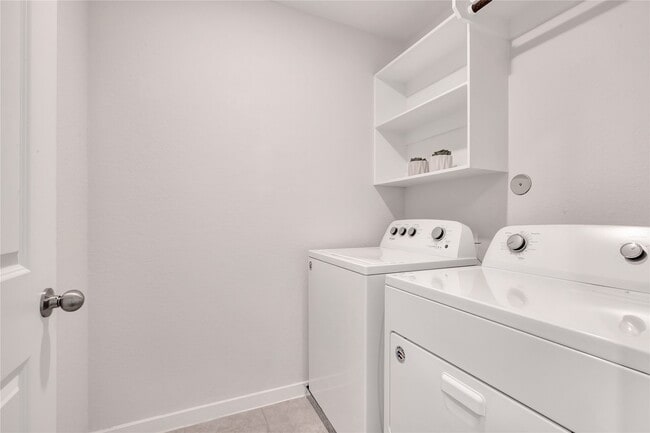 Building Photo - 12723 Gallowhill Dr
