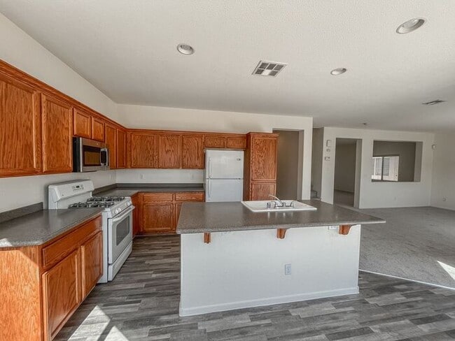 Building Photo - Charming Two-Story Home with Spacious Layout!