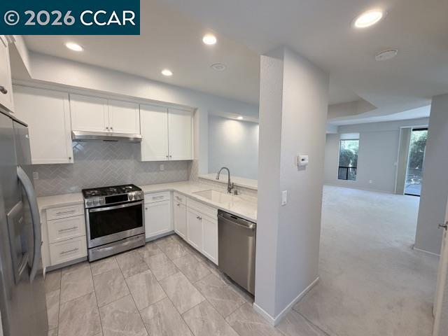 Building Photo - 801 Lakemont Pl