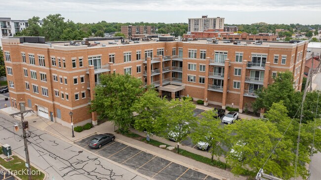 Building Photo - 1 S Lincoln Ave