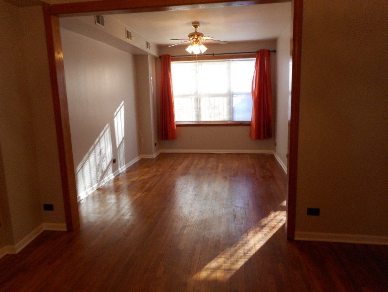 Building Photo - 4616 W Jackson Blvd