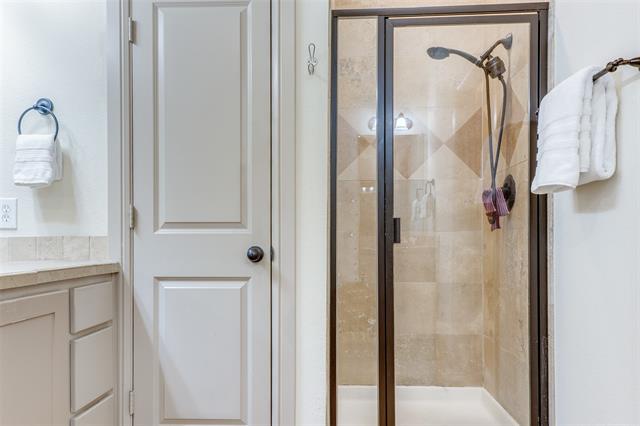 Building Photo - 3028 Carmel St