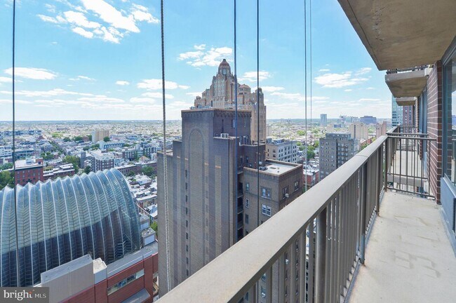 Building Photo - 1420 Locust Walk