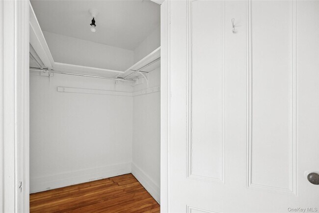 Building Photo - 208 Wheatley Rd