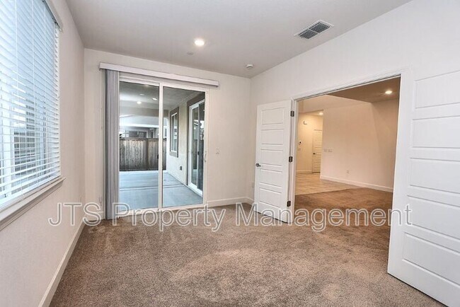 Building Photo - 3606 Nuestra Ave