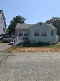 Building Photo - 27 MacArthur Ln