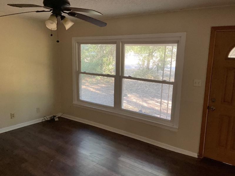 Building Photo - 122 W Birch St