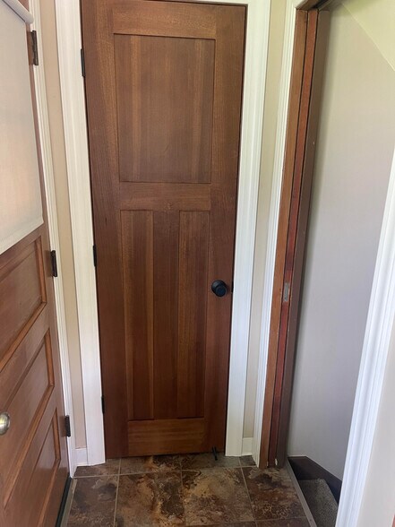 Kitchen Closet - 6434 Xerxes Ave S