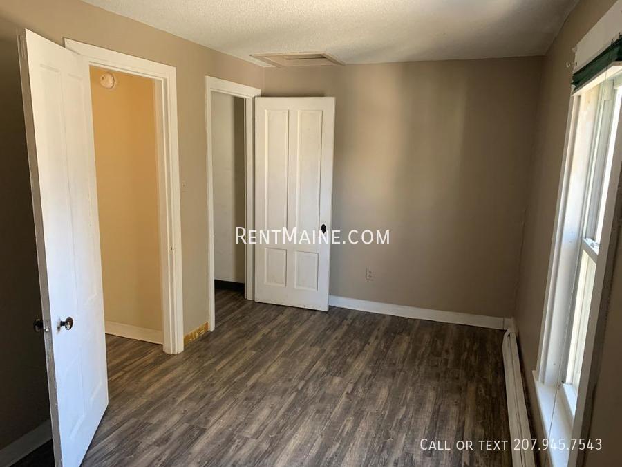 Building Photo - 15 Elm St